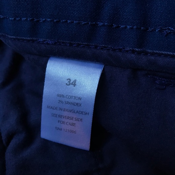 Crown & Ivy Navy Motion Flex Shorts, EUC, 34 - Picture 5 of 10